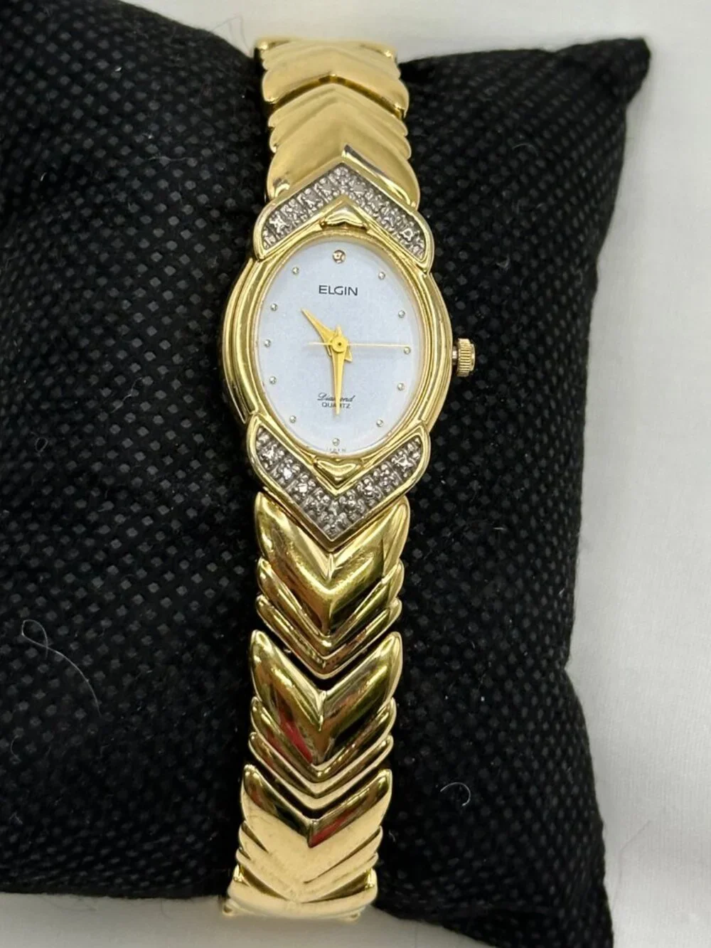 VTG Elgin Diamond Quartz Gold-Tone Watch.  Fresh Battery